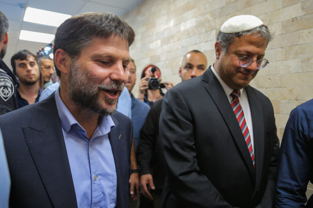 החלטת בצלאל סמוטריץ' ואיתמר בן גביר בעסקת החטופים תהיה מכרעת