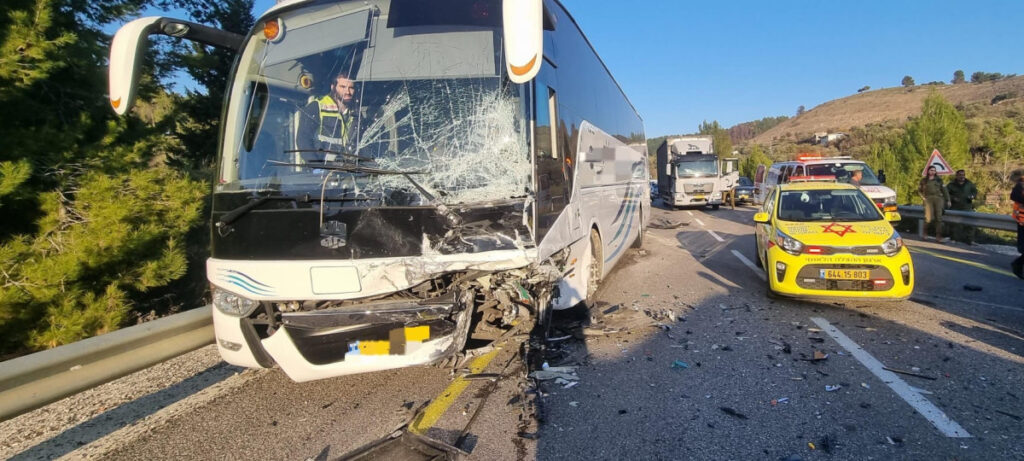 הקטל בכבישים נמשך: אדם נהרג בתאונת דרכים קטלנית בצפון הארץ