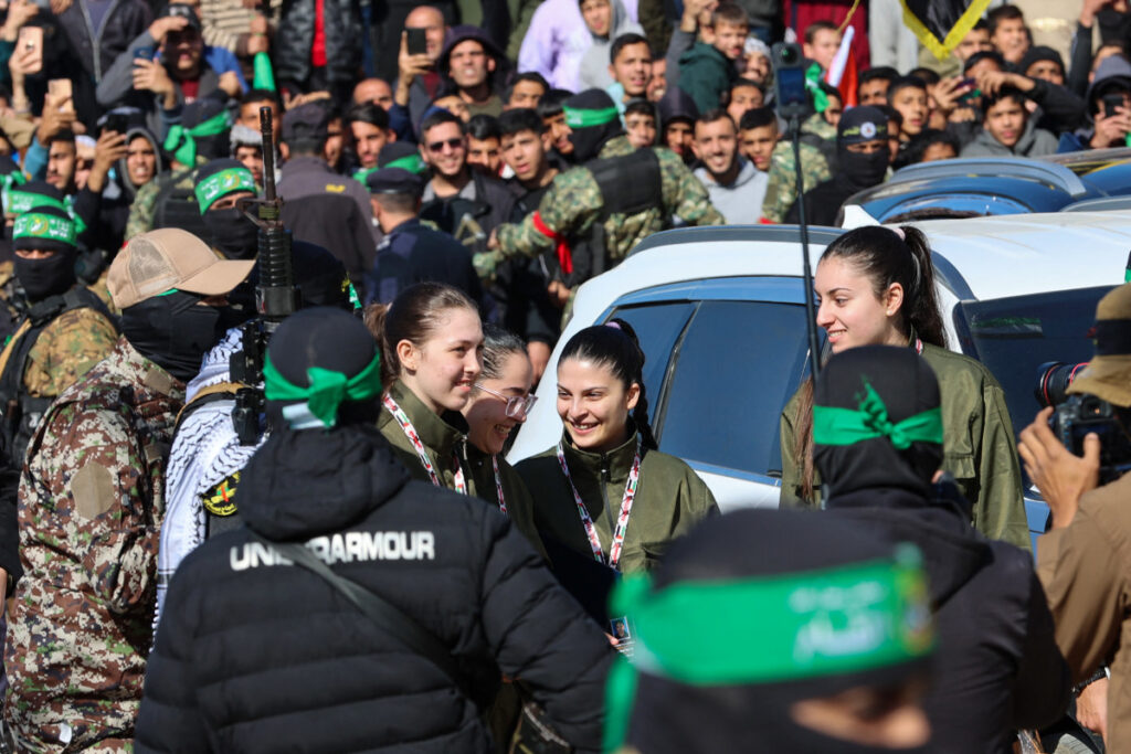 מיד עם החזרה לישראל: נחשף הדבר המזעזע שעברו התצפיתניות