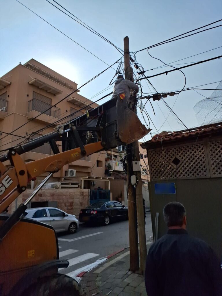 מכשולים ומצלמות פיראטיות ומכשולים הוסרו ביפו