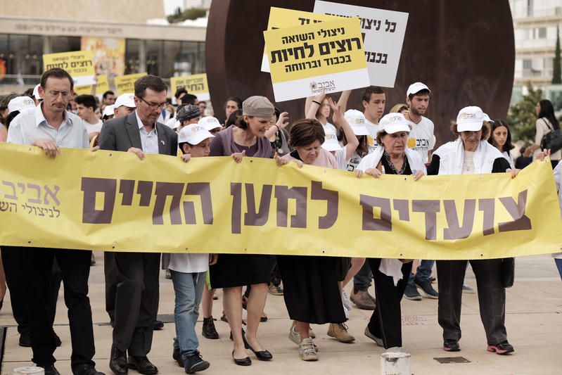 יום השואה הבינ"ל: כ-120 אלף שורדים בישראל, יותר מ-13 אלף נפטרו בשנה החולפת