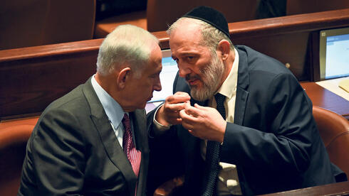 המרוויחים הגדולים ממתווה ההפיכה המשטרית