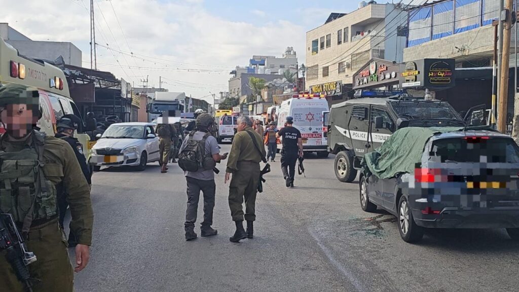 שלושה נרצחים בפיגוע ירי סמוך לקדומים; השר כ"ץ: "מי שילך בדרכו של החמאס ישלם מחיר כבד"