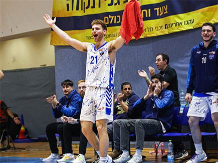 עם שלשה על הבאזר: רעננה נכנעה לשומרון