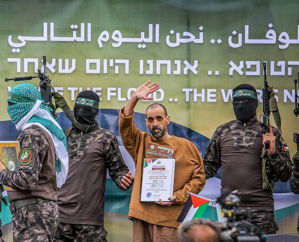 "אלי שרעבי אמר 'שמע ישראל' כל יום": פרטים חדשים מהשבי