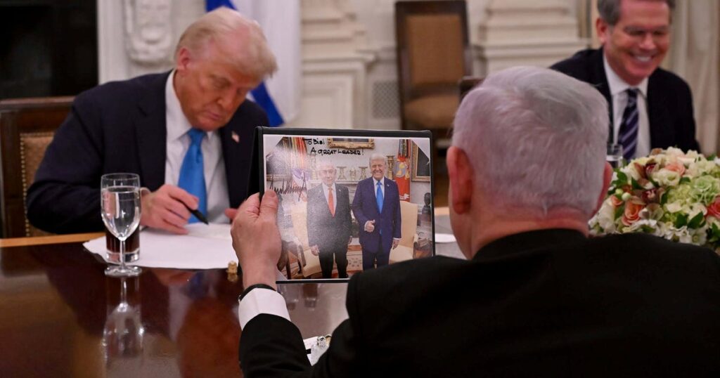 טראמפ הציל את חייו הפוליטיים של נתניהו. האם הוא יקבל משהו בתמורה? חדשות ישראל