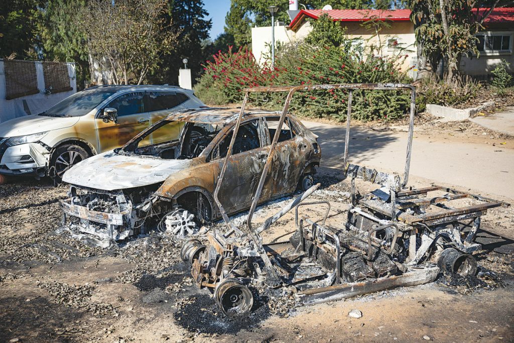 תושבי נחל עוז דורשים תשובות: מה קרה בשבוע שלפני השביעי באוקטובר?