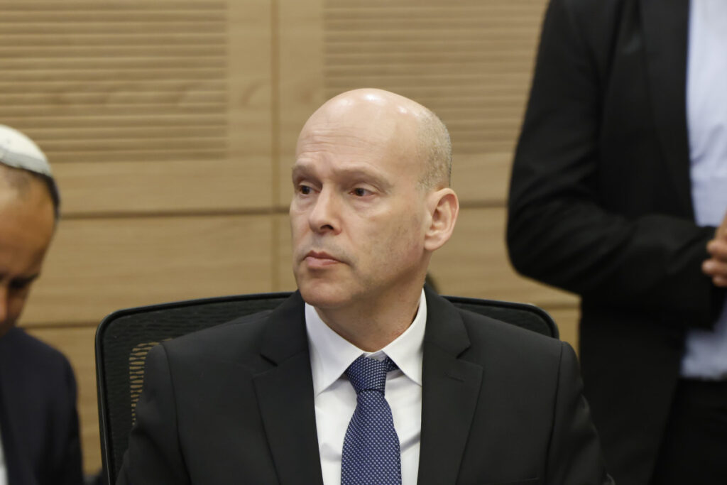 זעם במשטרה: "עמית איסמן דורש לחקור שחיתות בשיא האלימות"