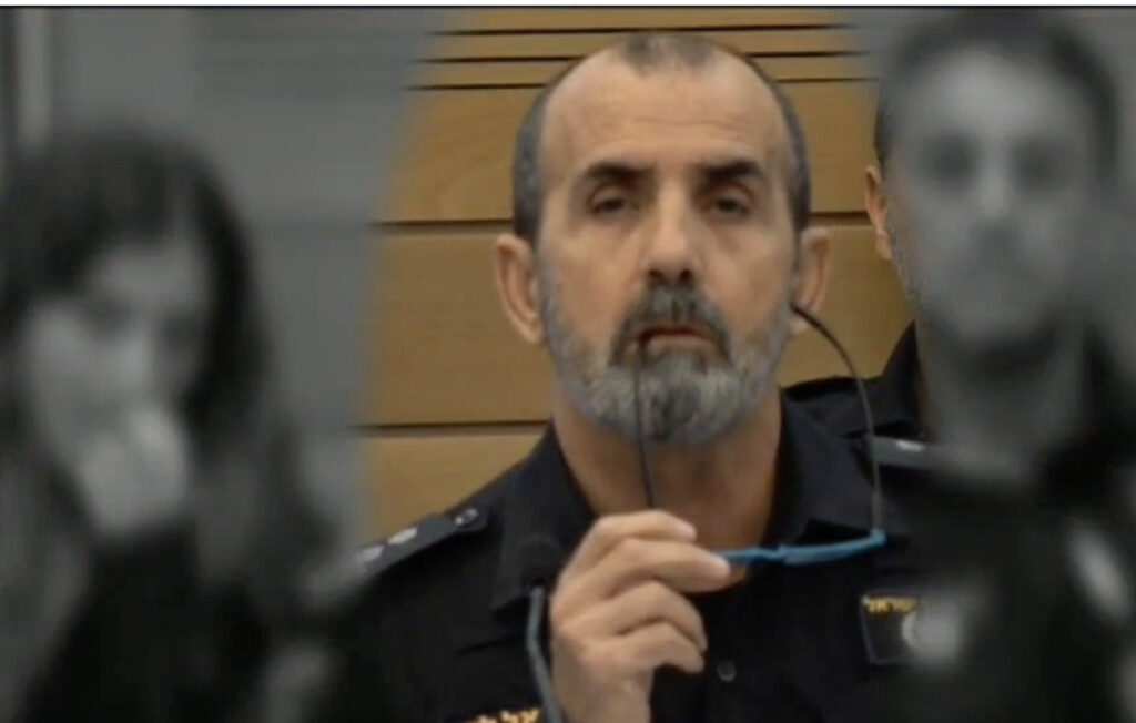 חוק אחד לאזרח ואפס לשוטר: המפכ"ל דני לוי – אבדה לך הבושה