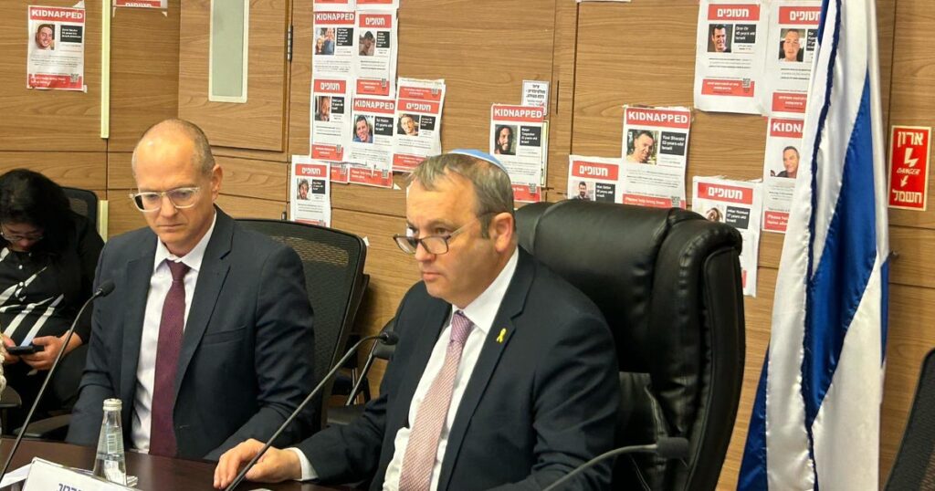 בתפקיד הקנסאטט החדש, רפורמת הרב מתחייבת לאתגר את האורתודוכס