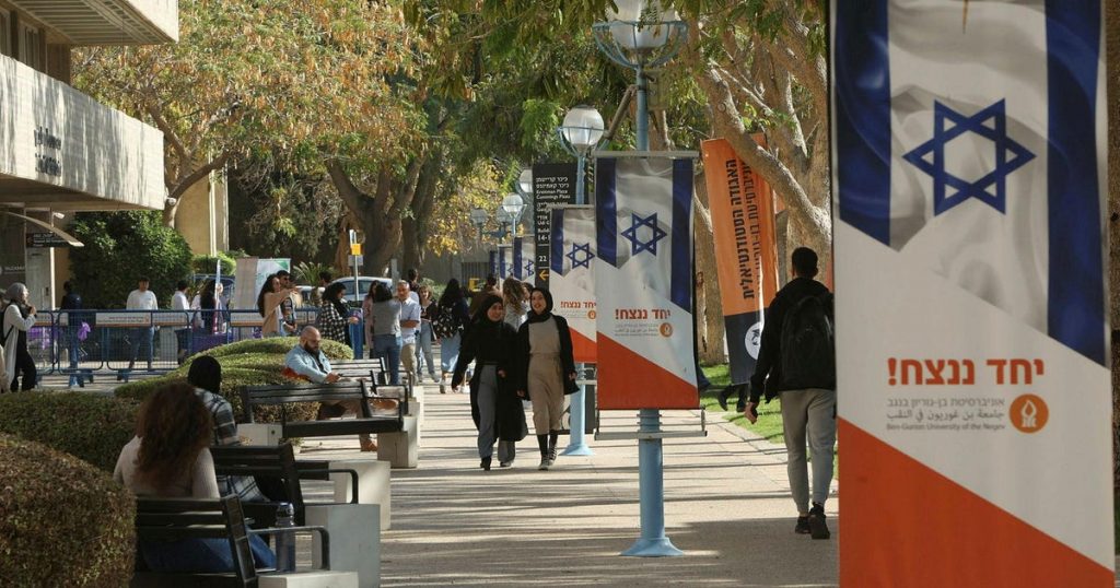 האוניברסיטה הישראלית משעה את המרצה שקרא לרוצחי הילדים בצבא ההגנה הישראלי – חדשות ישראל