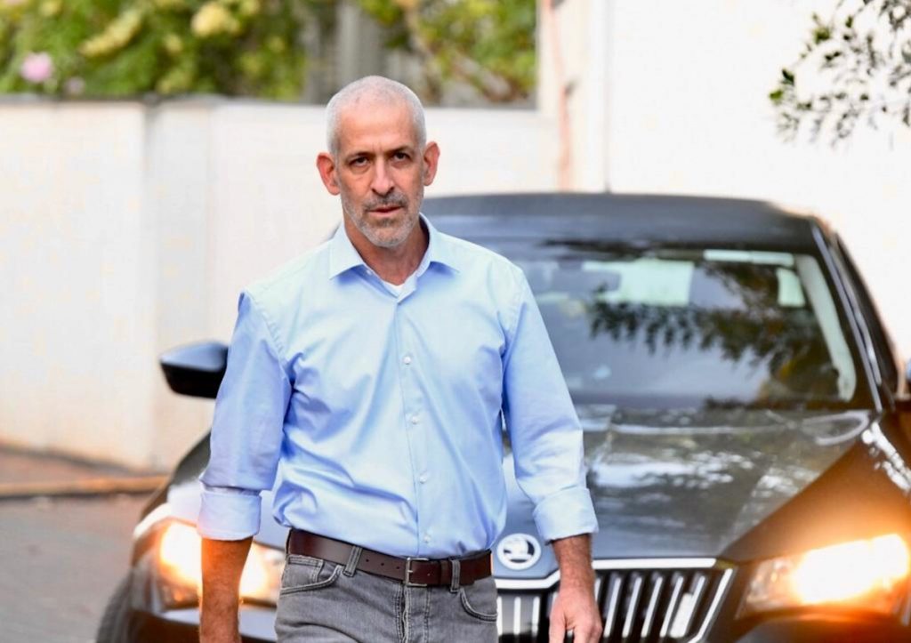 מקורבי רונן בר: לא הייתה ברירה – הוא נדרש להגיב בעוצמה