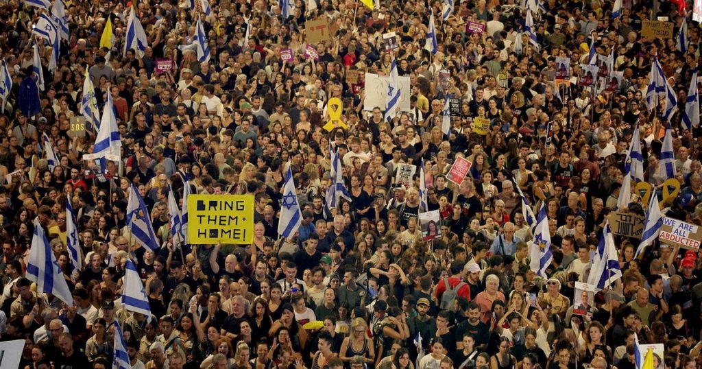 מדוע ישראלים רבים עדיין מוחים על נתניהו ומלחמת עזה, למרות תחושת הייאוש האפלה – חדשות ישראל