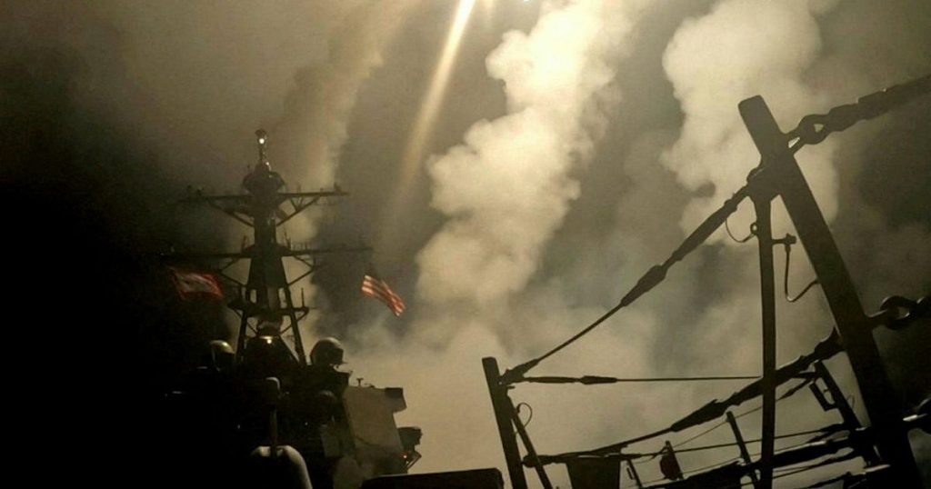 החות'ים פוגעים במוביל המטוסים האמריקני בים האדום בפעם השנייה – חדשות ישראל