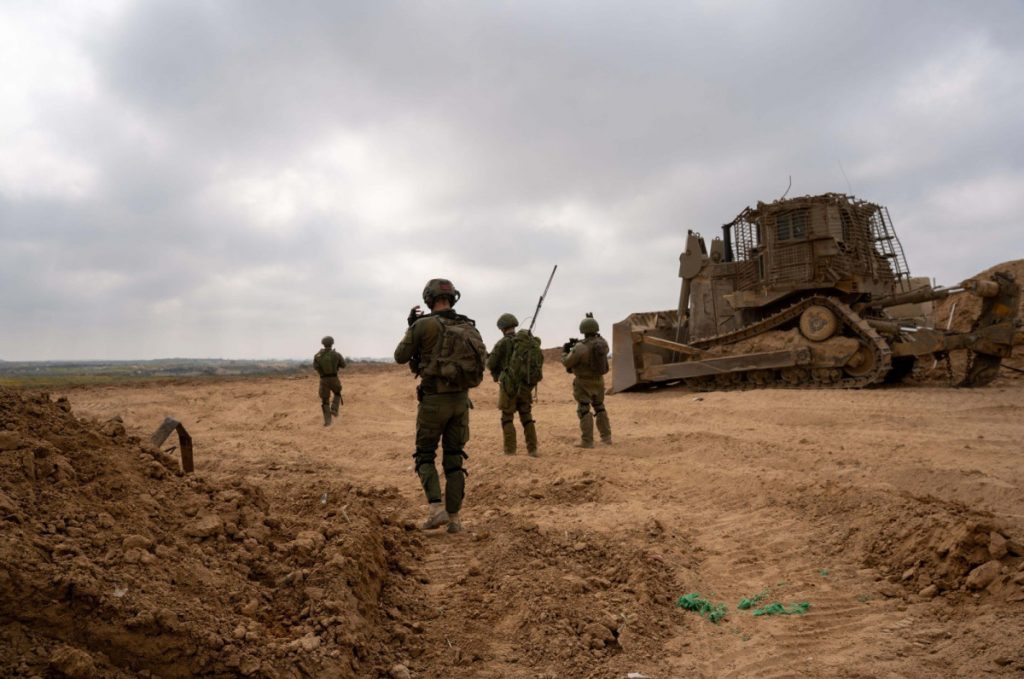 "העולם צבוע": אלוף פיקוד דרום לשעבר יום טוב סמיה מציע פעולה חדשה
