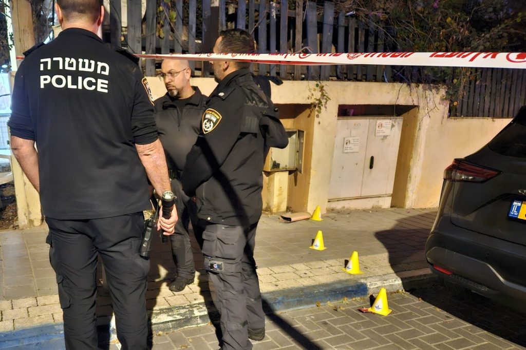 חשד לרצח ביפו: בן 21 נדקר, מותו נקבע הלילה בבית החולים