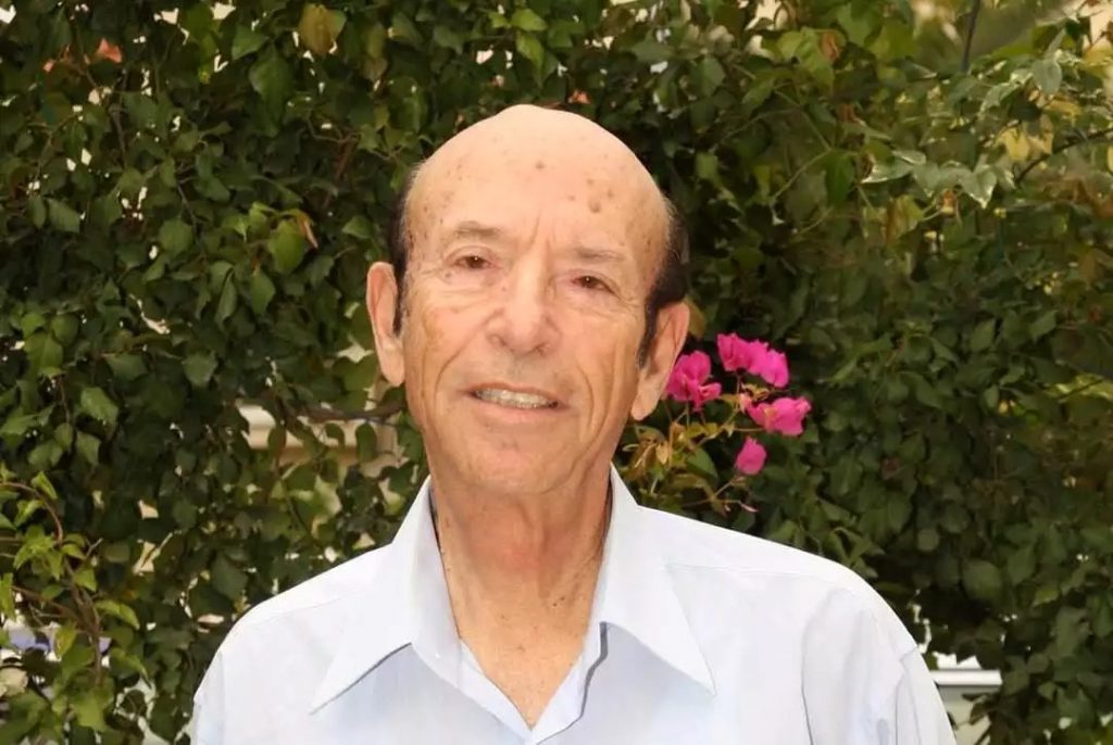 המשורר והפזמונאי אורי אסף ("פרח הלילך", "דבר אליי בפרחים") הלך לעולמו בגיל 88