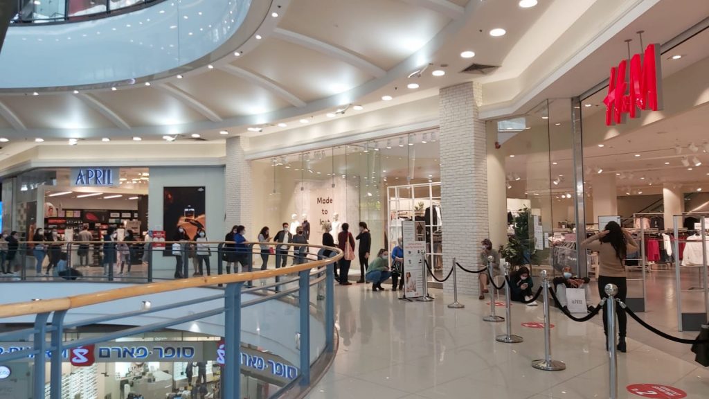 דוח: ירידה בהשתתפות צעירים עד גיל 34 בשוק העבודה