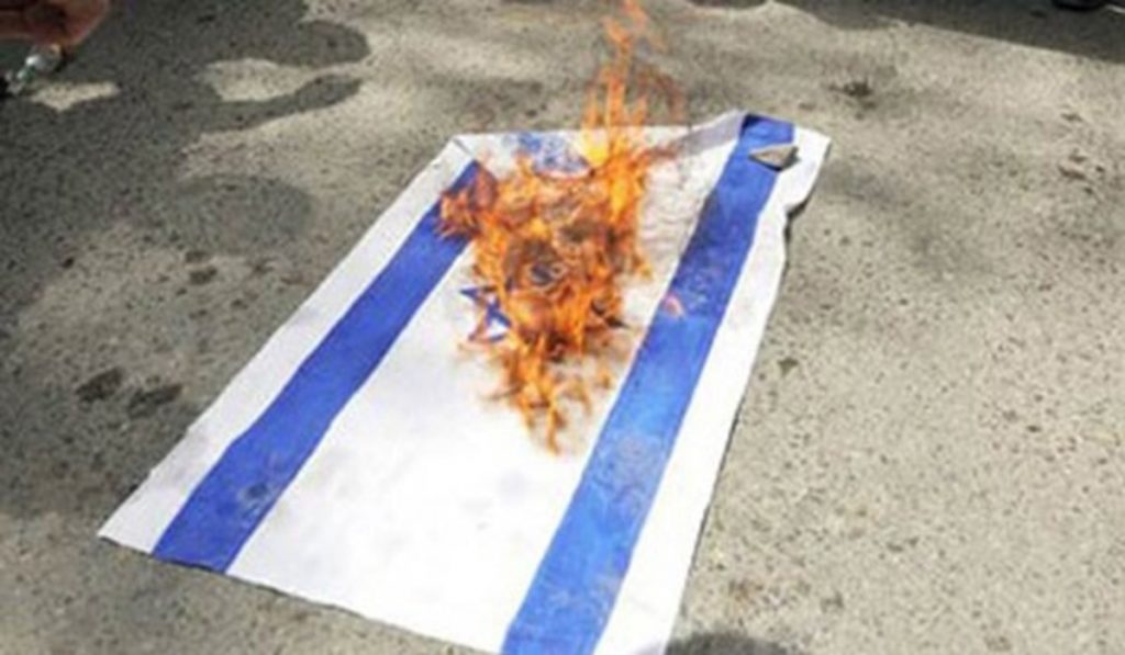 יום השואה עם נתונים שחושפים את עליית האנטישמיות בעולם