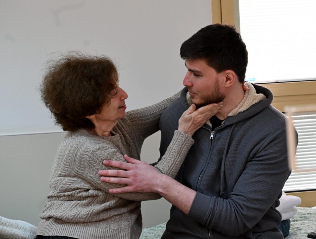 סשה טרופנוב חושף – הייתי עם רום ברסלבסקי בשבי – "לא אותו בחור"