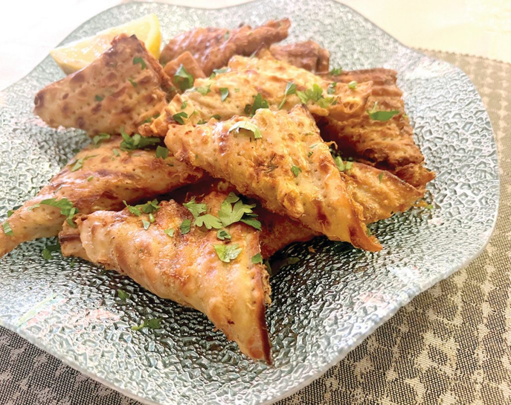 מתכונים לפסח: בורקס משולשי מצות במלית בשר – ויש גם קינוח