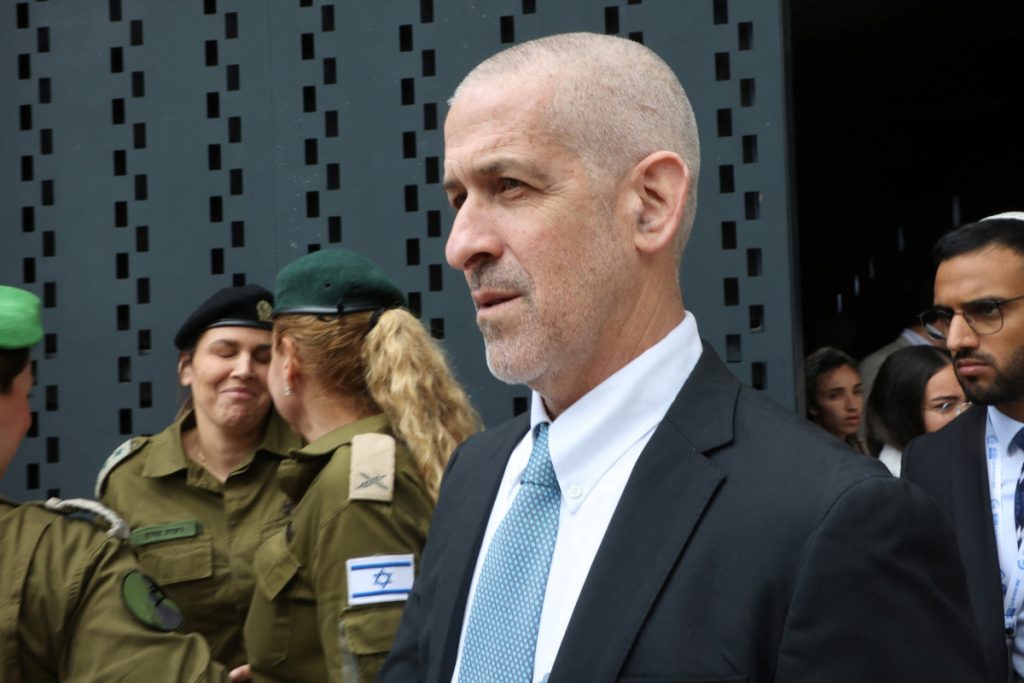 אילן לוטן בכיר לשעבר בשב"כ: "רונן בר לא יכול להמשיך בתפקידו"