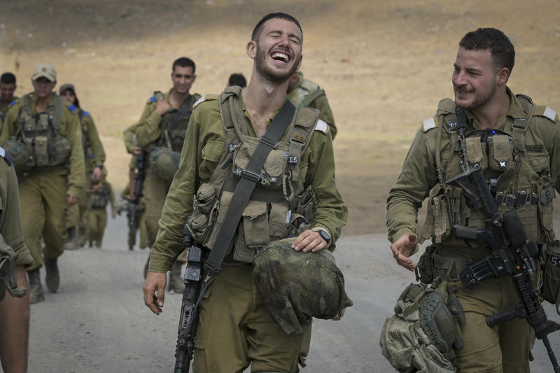 הקלות בכללי הלבוש בצה״ל: חיילים יוכלו לגדל זקן ללא פטור ולצאת הביתה על מדי ב׳
