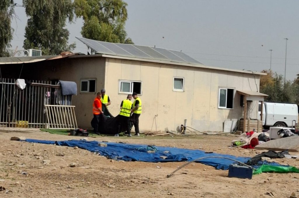 המדינה הרסה בית בנגב שבו גרה אם חד הורית עם בת חולת סרטן ו-3 בנות חירשות
