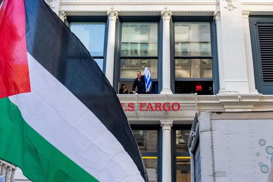 ארה"ב: מוסלמי שתקף ופצע יהודי במתקפה אנטישמית בניו יורק הגיע לעסקת טיעון