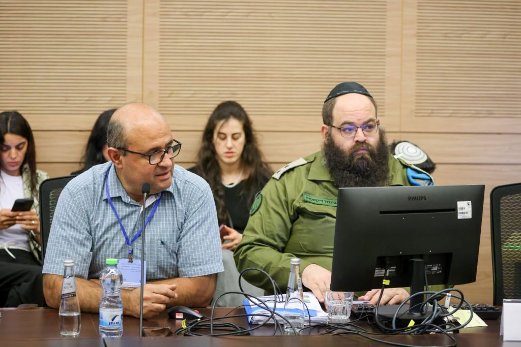 ראש ענף גיוס חרדים באכ"א: "הסנקציה האפקטיבית היחידה כרגע היא נתב"ג"