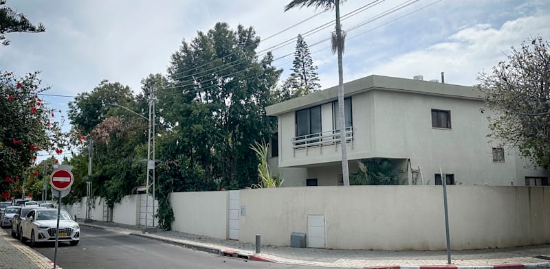 מיוחד: קוונטין טרטינו תל אביבס Hevivs עבור NIS 45M