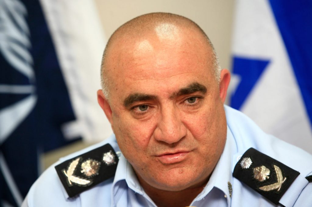 "מוציא דיבה": משה קראדי פתח על המשטרה – הקצינים לא נשארו חייבים