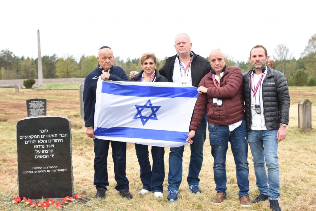 "אחריות גדולה ושליחות עמוקה": ההסתדרות חנכה אנדרטה לזכר אנשי האיגודים שנרצחו בברגן-בלזן