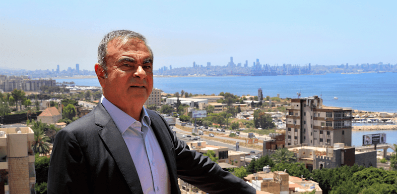 אחרי שנמלט בארגז ללבנון: החיים החדשים של המנכ"ל המבוקש