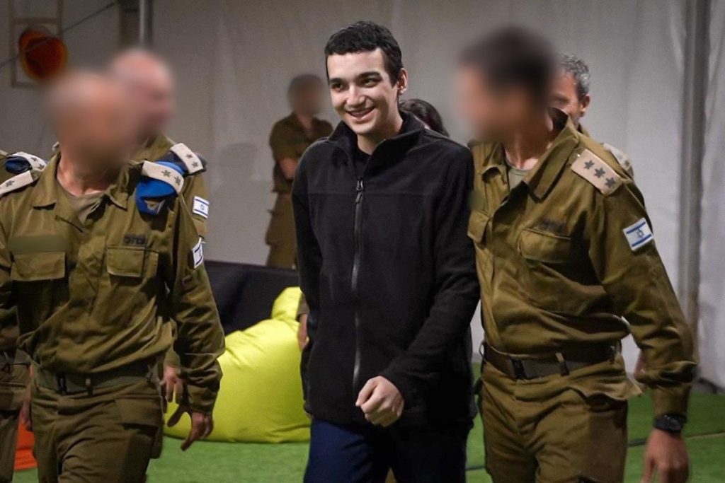 הוחזק לצד בכירי חמאס ובמנהרה ״משודרגת״: פרטים חדשים על תנאי השבי של עידן אלכסנדר