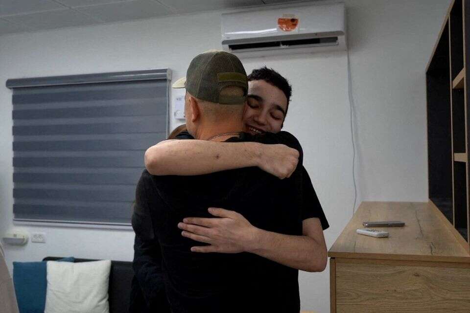 משפחתו של עידן אלכסנדר מעדכנת: "מנהרה קרסה עליו, יקבל טיפול בפציעות שספג"