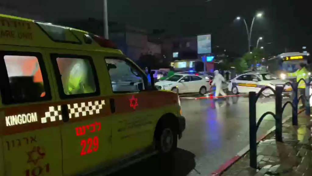 חשד לרצח בקריית מלאכי: אישה נדקרה למוות, בעלה נפצע קשה