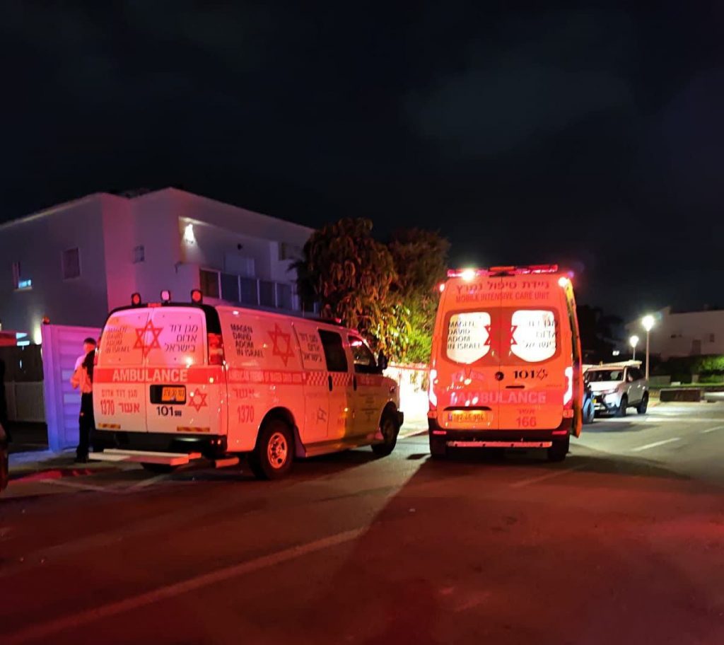 אישה בת 67 נדקרה למוות בנהריה, בנה נמלט ונעצר