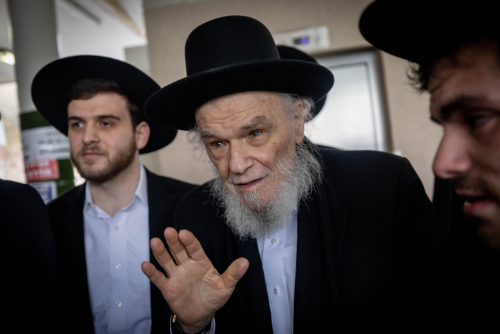 משבר בקואליציה סביב הגיוס: רבם של הליטאים מאיים בפרישה מהממשלה