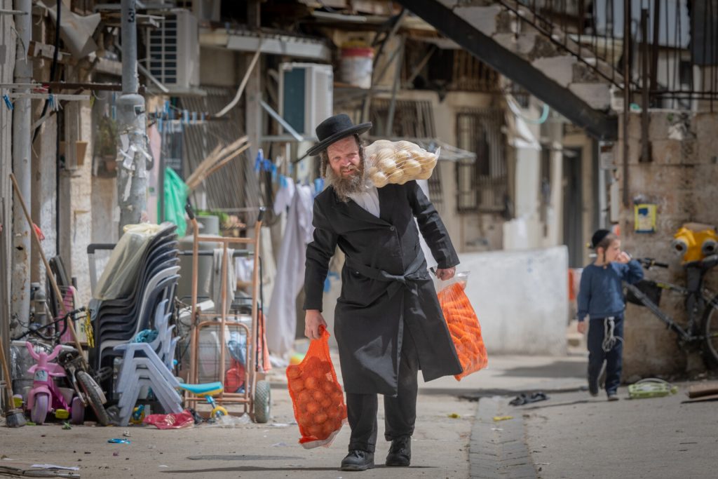 פיקוח על מלאי המזון וסיוע לעובדים זרים: משרד החקלאות פתח חמ"ל חירום