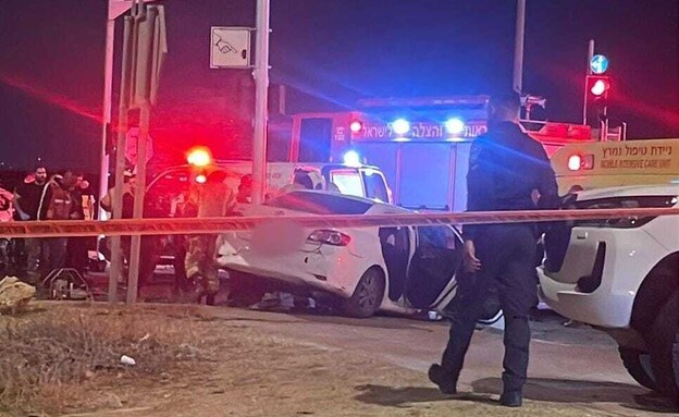 תאונת דרכים קשה בנגב: גבר ונער כבן 14 נפצעו אנוש, אישה…