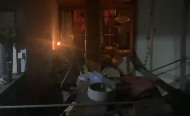 ביתה של השחקנית שרה וינו אלעד נהרס מפגיעת טיל במרכז הארץ
